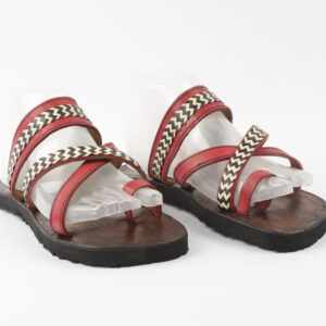 Sandalias Artesanales en Cuero con Tejido Tradicional – Diseño Cómodo y Auténtico