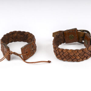 Pulsera Artesanal en Cuero Trenzado Hecho a Mano – Estilo Rústico Ajustable