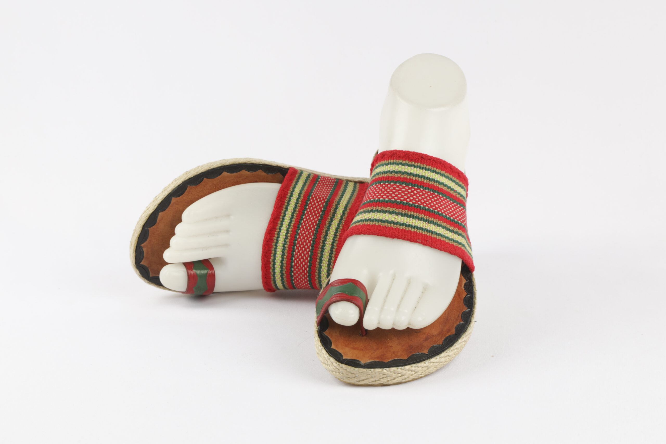 Sandalias Artesanales Tejidas a Mano – Alpargatas Colombianas con Diseño Tradicional