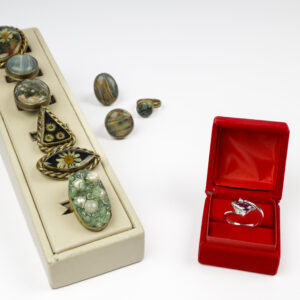 Anillo Artesanal con Piedra Natural – Joyería Colombiana Hecha a Mano